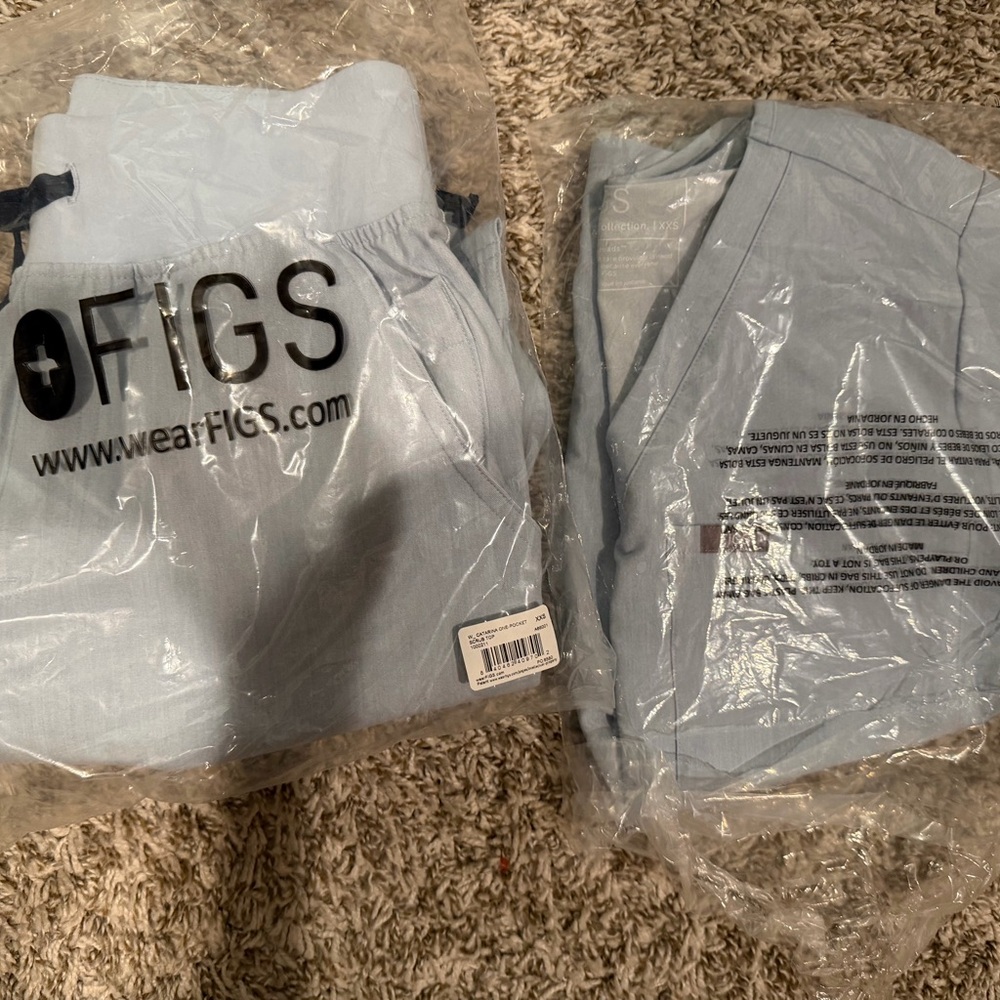 Figs Soft Blue Scrub Top